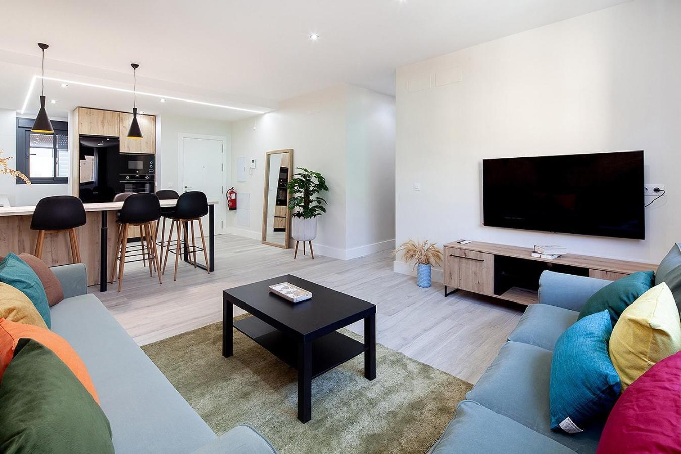 Family Home Suits Encantos De Sevilla Exterior photo
